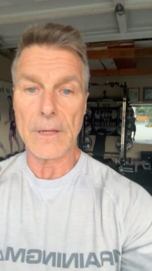 Clark Bartram Instagram - DM me “zoom call” to listen in my my coaching call. Men only this shit is real, life is short and you’re fat! Do something about it