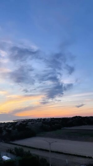 Cláudia Abrantes Instagram - 👙☀️

#primeirosdiasdecalor #primavera #portugal #peniche #bikini #sunset #fyp #foryou #aproveitecadamomento #hitbrasil