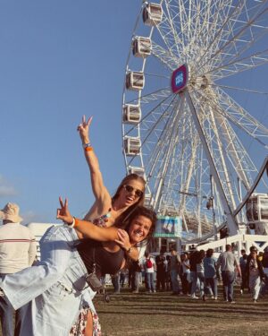 Cláudia Abrantes Instagram - O primeiro dia de Rock In Rio foi uma verdadeira surpresa. ❤️‍🔥🎸🎶

#rockinrio #rockinriolisboa #festival #music #rock #pepsi #actress #influencer #collab #fyp #instaphoto #rodagigante #20rockinrio