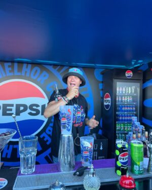 Cláudia Abrantes Instagram - O primeiro dia de Rock In Rio foi uma verdadeira surpresa. ❤️‍🔥🎸🎶

#rockinrio #rockinriolisboa #festival #music #rock #pepsi #actress #influencer #collab #fyp #instaphoto #rodagigante #20rockinrio