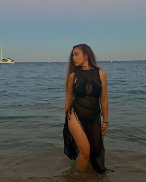 Claudia Iglesias Pérez Instagram - young and beautiful - Lana del Rey