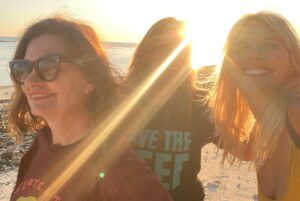 Claudia Karvan Instagram - Some things I learnt on the Heron island fellowship @groundswellgiving and @theclimatecouncil with @heron_island_research_station ,(trip was carbon offset with @greencollarau )
 Imperfect action is better than perfect inaction.  Action creates hope.
More Aussies die of extreme heat than all the other extreme weather disasters combined.
Countries that are least responsible for climate change are the most vulnerable to its effects.
Pollution from cars kills more people than car accidents.
0.5% is the percentage of charitable giving received by climate and environmental organizations.
The most important thing you can do about climate change is talk about it.  Book in a meeting with your local/state/federal representative to talk about your climate concerns. Face to face. I’m chasing up my federal member @tanyaplibersek today! Word on the street is that she’s got some relevant gig in this sphere of influence 😉. You are more powerful than you think when it comes to climate and politics.  Thank you to all the speakers @lillemadden @tishfish__ @rjhuntley @ove.hoegh.guldberg @frontrunnersathletes and Sam McLean and Dr Simon Bradshaw