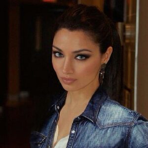 Claudia Lynx Instagram - #claudialynx #persian #iranian #girls #shaghayegh