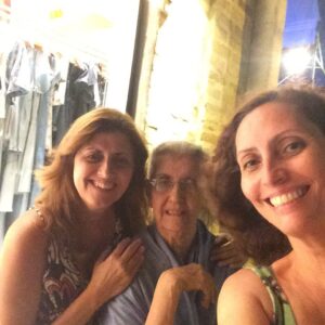 Claudia Souto Instagram - Todo meu amor pra você, mãezinha, no dia do seu aniversário dessa vida linda que você viveu. Estamos bem aqui. Saudades demais. Siga bem aí. Te amo. ✨