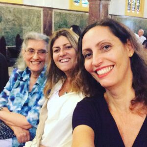 Claudia Souto Instagram - Todo meu amor pra você, mãezinha, no dia do seu aniversário dessa vida linda que você viveu. Estamos bem aqui. Saudades demais. Siga bem aí. Te amo. ✨