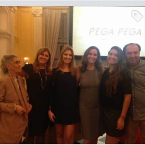 Claudia Souto Instagram - Todo meu amor pra você, mãezinha, no dia do seu aniversário dessa vida linda que você viveu. Estamos bem aqui. Saudades demais. Siga bem aí. Te amo. ✨