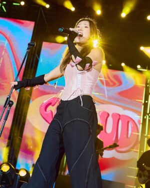 Claudia Tan Instagram - Starting 2024 on the highest note ✨

Still can’t get over our NYE performance at @theexchangetrx . Best crowd ever ❤️

Band: @irwinandfire @euwynilose @soloman__d 

📷: @ravinsawesomepictures 
Outfit: @redbeancloset (pants) @anne.lmm (gloves)
