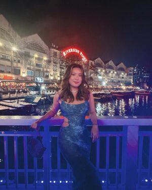 Claudia Tan Instagram - Leveled up for SG ❤️ see y’all this Wed (13/9) here for 2 of my sets 💋

1. girls night out @ Clarke quay MainStage
7.30pm 
2. ONErpm funyoucanfeel show with @kitelikenerves @clubboybnd @_ethanlow @wander.chanka @kireyung 
at Yang by the Riverhouse
Doors open at 9pm