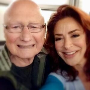Claudia Wells Instagram - Love when my iPhone makes memories and surprises me with them! #JamesTolkan #BackToTheFuture #MrStrickland #MastersOfTheUniverse #BTTF #reels #iphonephotography #ClaudiaWells #Events #Appearances #GreatFriends #JenniferParker #FriendsForever #Grateful