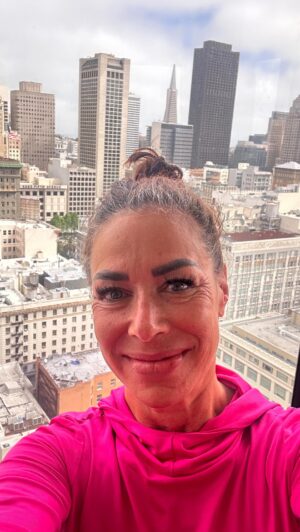 Claudia Wells Instagram - Happy Memorial Day from San Francisco! Wanted to share my view with you ❤️❤️❤️
*
*
#sanfrancisco #sf #hometown #claudiawells #hmd