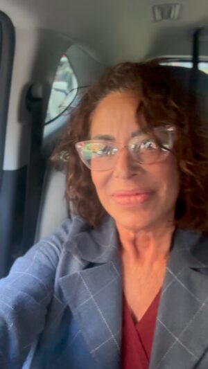 Claudia Wells Instagram - So excited! Tonight is @bttfbway !! 

#claudiawells #bttf #backtothefuture #bttfbway