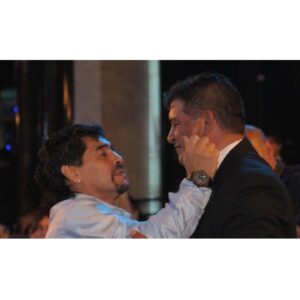 Claudio Borghi Instagram - Feliz cumpleaños Pelusa! Que sean muchos más! @maradona