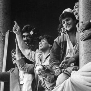 Claudio Borghi Instagram - Feliz cumpleaños Pelusa! Que sean muchos más! @maradona