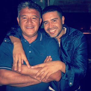 Claudio Borghi Instagram - La pelota siempre al 10...
