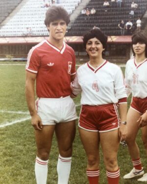 Claudio Borghi Instagram - Mechita, una amiga de infancia que jugaba mejor que yo (por lejos)