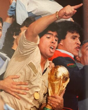 Claudio Borghi Instagram - Hoy se cumplen 38 años como Campeones del Mundo en México 86’ ⚽️🏆🌎 !!!