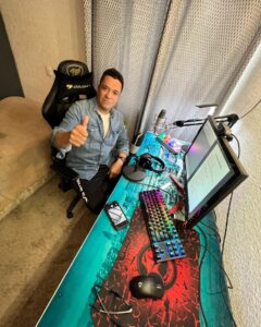 Claudio Palma Instagram - Les comparto un extracto de Locución para Caja Los Andes. 
Abrazos a todos! ✨.
.
#locucion #locucioncomercial #trabajo #animación