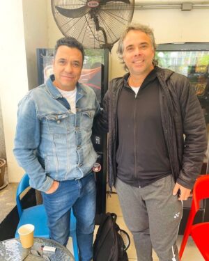 Claudio Palma Instagram - Acá junto al gran @fergonzalezel 🎾
#tenis #deportechileno