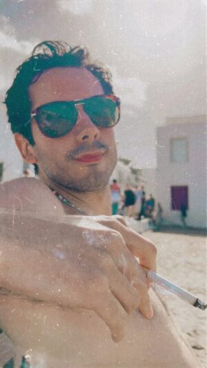 Claudio Roca Instagram - “Mientras Dios te da vida y salud aprovecha para dar amor”  La tigresa del Oriente