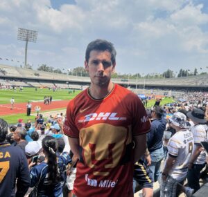 Claudio Roca Instagram - Domingo Familiar viendo al mejor equipo del universo @pumasmx