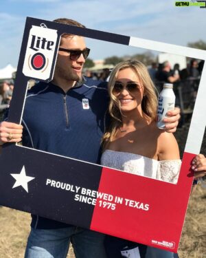 Clay Honeycutt Instagram - What a BEAUTY 😍 and @ashley_pro isn't too bad looking either... We had a blast celebrating Texas Independence Day at the @millerlite concert last weekend! #MillerLite #HoldTrue #ad