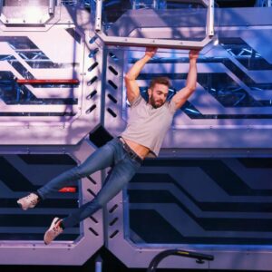Clément Dumais Instagram - Demain 21h super finale de Ninja Warrior saison 7 ! 
Je vais tout donner, objectif la Tour des Héros et les 100k € !

Comme d'hab on regarde ça ensemble sur Twitch, rdv dès 20h30 sur Twitch.tv/HitTheRoadLive !!

 Vraiment ramenez vous, ça va être le feu samedi 🔥

(Je vous rappelle que Twitch c’est gratuit, sans compte, c'est exactement comme YouTube mais pour les lives ❤️) 

Crédit photo : Laurent Vu / TF1
@laurent_vu @tf1 @ninjawarriortf1

#ninjawarrior #ninjawarriorfrance #parkour #escalade #hittheroad #season7 #tf1 #denisbrogniart #christophebeaugrand #irismittenaere
#escalade #climbing