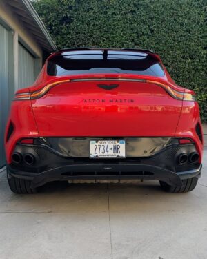 Clinton Moxam Instagram - Hollywood Mox 😎 x @astonmartin ⁣
⁣
#DBX707 #POWERDRIVEN