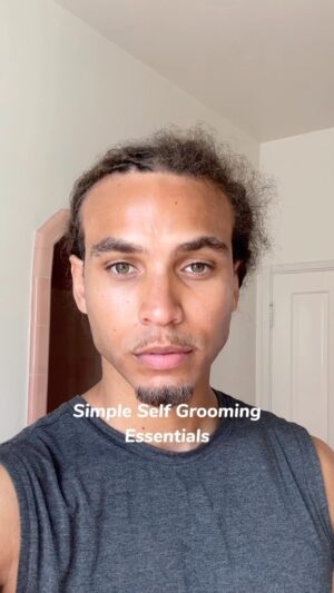 Clinton Moxam Instagram - My “Just Add Water” routine 💆🏽‍♂️⁣
⁣
Quality clippers (it takes practice, yes you will mess up but the hair will grow back 😅)⁣
⁣
Wash & moisturizer your face. Yes, please wash your face!!⁣
⁣
Just add water :) Obviously this is a bit more for my people with locs, but a little water goes a long way in general
