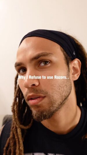 Clinton Moxam Instagram - Let’s talk about it!! Maybe some of the fellas can give me advice here 🤔⁣
⁣
People keep suggesting that I’d get a better & closer shave if I used razors. But I’m terrified.. ⁣
⁣
I tried for a bit several years back & had horrible experiences/results. Help me out!!