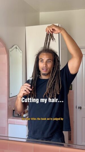 Clinton Moxam Instagram - I know I’ve played around with this idea for some time 😅 but I really have decided to cut the locs off for good⁣⁣
⁣⁣
My loc journey required a lot of patience & sticking to what I wanted to do when most people around me thought my hair would look horrible… L O L⁣⁣
⁣⁣
But I’m stepping into a new era ✌🏽 New look soon come, I just want to make sure I capture it right :)