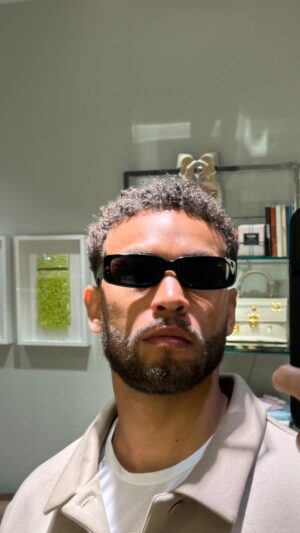 Clinton Moxam Instagram - Come through curls 👏🏽⁣
⁣
To clarify, when I say two products:⁣
⁣
Product One: Water   Jojoba Oil (sometimes I use water only)⁣
⁣
Product Two: @ecostyle_us olive oil styling gel