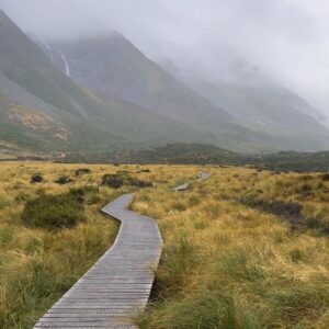 Clive Standen Instagram - A very misty Hooker Valley track 🇳🇿