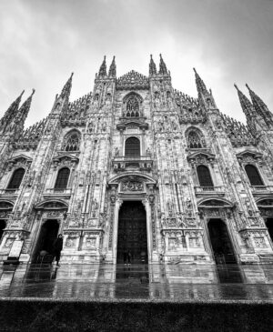 Clive Standen Instagram - Rainy Duomo 🇮🇹 Milan