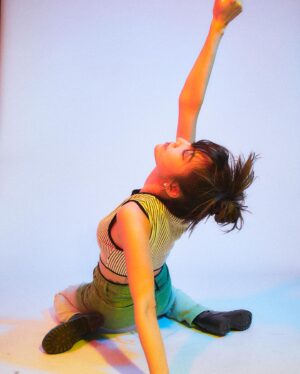 Clover Kao Instagram - 非常喜歡の一組照片🥹🥹🥹
完全選不出來最喜歡哪一張
你們幫我選？？？

Photo/ @portrait.mose 
Hair/ @1995christy_ 
Makeup/ me
Clothes/ @shanshanisagoodgirl_33
