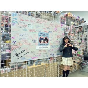 Coco Hayashi Instagram - 🌈🎙️✨
．
皆様〜！
Instagramの投稿が滞っておりすみません💦
いかがお過ごしですか？
少し振り返り投稿をさせてください！
．
2024.03.29(fri.)~03.31(sun.)
Sakura-Con @ Seattle
#虹ヶ咲 学園スクールアイドル同好会
優木せつ菜 役で登壇いたしました！
ありがとうございました！🌈🎙️
⁡
初アメリカ、初シアトルでした！
⁡
Sakura-Con、とってもあたたかいイベントでした🌸
⁡
参加しているみーんなが
マンガやアニメ、ゲームが大好きで…。
⁡
ひとりひとりが"大好き"を躊躇わず伝えて、
それぞれの"大好き"を認めあっている姿をみて、
役者をやっていてよかった、
そしてここに来れてよかったと、心から思いました！
⁡
ニジガクのことを愛してくれている皆様も
ほんっとうにたくさんいらっしゃって…！
直接お話しすることができて、感無量です！
⁡
せつ菜にこの景色を見せることができて嬉しいですし、次こそは！ニジガクメンバー全員でこの地に来たいと思いました！
⁡
はやくニジガクのみんなとライブがしたいですよ、私は！🎙️🔥
⁡
ともにシアトルを過ごしてくれた
ちぇみさん！(@chiemi._.tanaka )
本当にありがとう🫶🫶🫶
⁡
旅の思い出は、また後日載せますね🫰.°
⁡
また会える日を楽しみにしています！😚💗
．
Thank you so much Seattle!❤️❤️❤️
See you again.
I love you all!❤️‍🔥❤️‍🔥❤️‍🔥
．
．
#sakuracon2024
#SakuraCon
#seattle #seattlewashington
