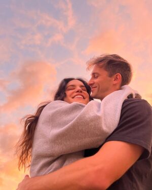 Cody Johns Instagram - she deserves the world. I won’t stop until it’s hers 🌎