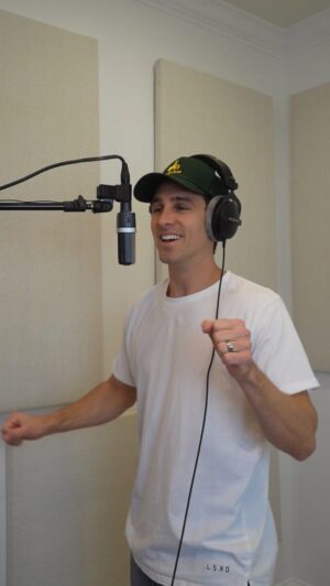 Cody Johns Instagram - it’s a brand NEW ME #music #musica