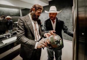 Cody Johnson Instagram - Thought this should be posted.. pun intended. What a great night at the @acmawards!

📸 @jttex