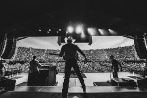 Cody Johnson Instagram - Y’all showed up in Florida! 
See you this weekend Indiana and Alabama!

📸 @jttex