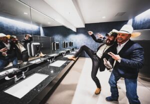 Cody Johnson Instagram - Thought this should be posted.. pun intended. What a great night at the @acmawards!

📸 @jttex