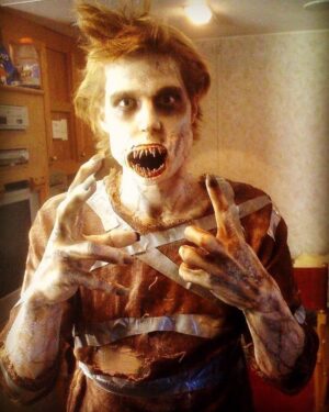 Cody Linley Instagram - Will somebody slay this zombie I’ve become? 🧟‍♂️ 
•
•
•
#tbt #actorslife #love #insta #instadaily #photooftheday #codylinley #codylinleylove