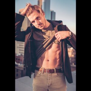 Cody Linley Instagram - Have a good weekend y’all!😉✌️
•
•
📸: @nogenbeckphoto 
•
•
#codylinley #codylinleylove #actor #flirt #thirstrap #peace #love