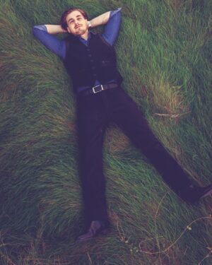 Cody Linley Instagram - POV: You’re a star and I’m marveling at your beauty. ⭐️
•
Thank you @nogenbeckphoto 📸 
•
•
#codylinley #codylinleylove #silly #layingaround #love #peace #actorslife