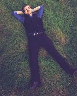 Cody Linley Instagram - POV: You’re a star and I’m marveling at your beauty. ⭐️
•
Thank you @nogenbeckphoto 📸 
•
•
#codylinley #codylinleylove #silly #layingaround #love #peace #actorslife