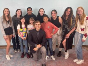 Cody Linley Instagram - 🎉Happy new year everyone! 🙏Thank you to all the amazing actors from last week that rocked this holiday season’s classes. 😃(Improv game show, Casting from an Actor’s Perspective & the Emotional Scale Workshop). ❤️Wishing the best for you all this year!!! 
•
•
•
#actors #teaching #holidays #fun #codylinley #codylinleylove #inspire
