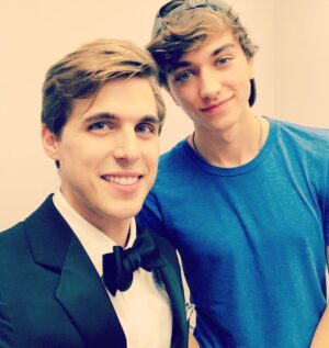 Cody Linley Instagram - Happy birthday @gavincasalegno !⭐️Keep shining and celebrate life! 🤘😎
•
•
•
#actor #love #happybirthday #tbt #laugh #light #codylinley #codylinleylove