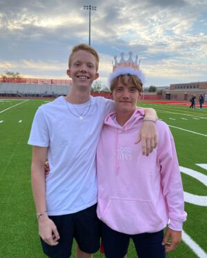 Cody Veith Instagram - senior sunrise with my kings 👑