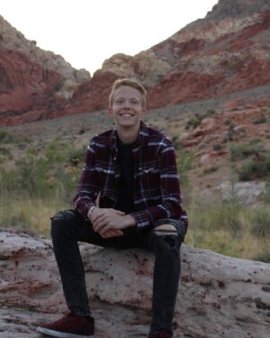 Cody Veith Instagram - i thought this school year would go by in a flash but it went by in a zoom 💨