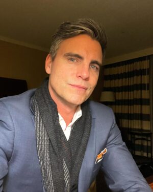 Colin Egglesfield Instagram - I see you.
I see your strength and courage, your hesitations and fears.
I see the way you love others, and your struggle to love yourself.
I see how hard you work to grow, and your dedication to heal.
I see your vulnerable humanity, and your transcendent divinity.
I see you, and I love what I see.
-Scott Stabile
✨
#agileartist #inspire