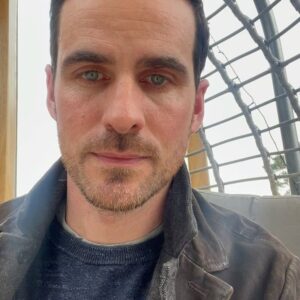 Colin O'Donoghue Instagram - So excited to join the cast of @222aghoststory in @3olympiatheatre this summer!! Should be fun!